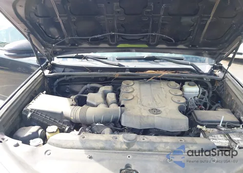 2014 Toyota 4Runner Sr5 z USA, uszkodzony, nr VIN JTEZU5JR4E5074971